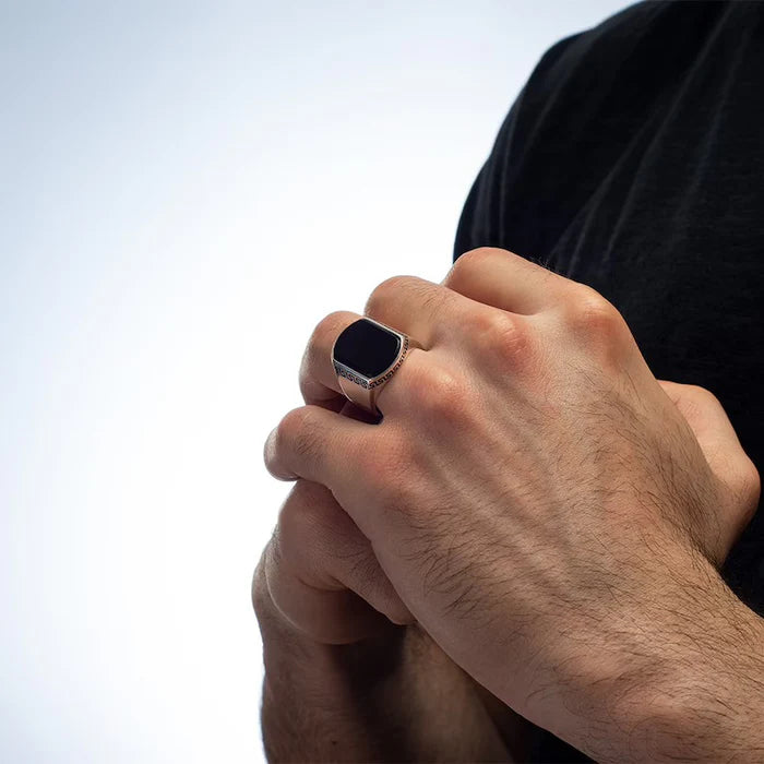 MODERN MOTIF BLACK ONYX RING